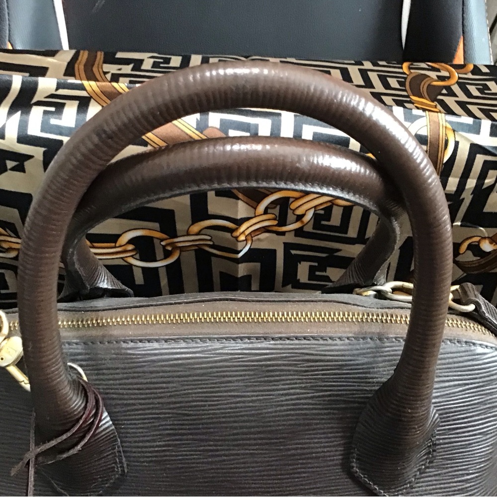 Fendi Bags - Picture 8 of 16